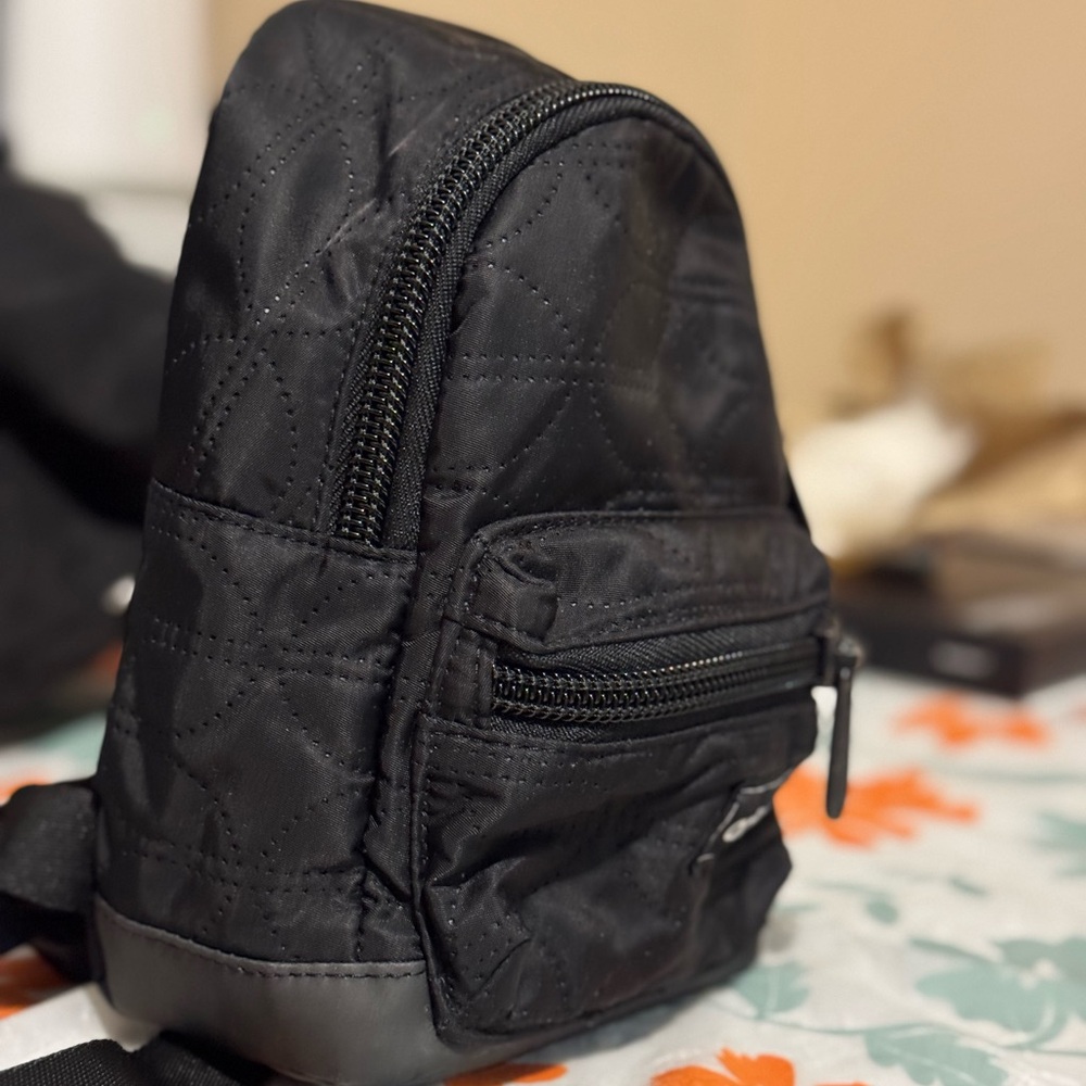 Adidas mini backpack - Picture 4 of 5